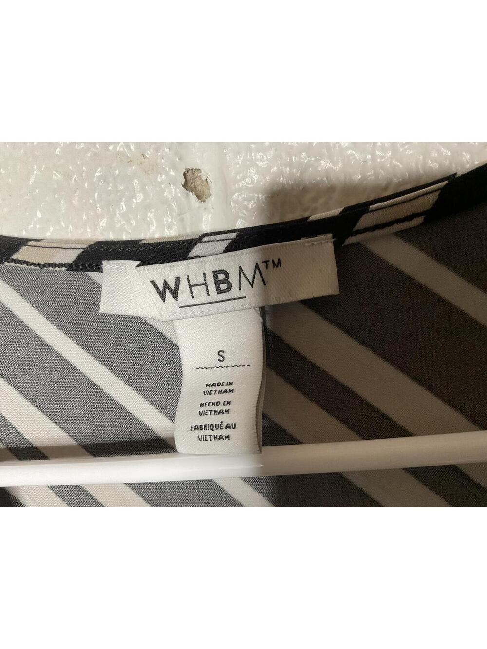 < WHBM Striped Sleeveless V-Neck Romper Size Small With Pockets > - Picture 2 of 3